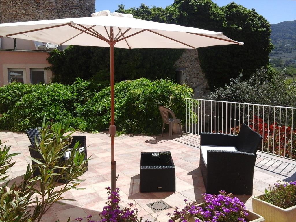 Logis La Bastide Des Monges