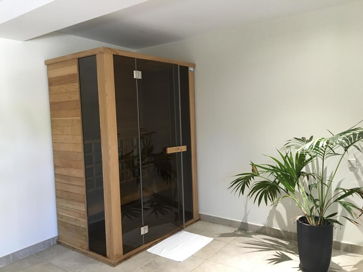 Hotel Logis La Bastide Des Monges 3*