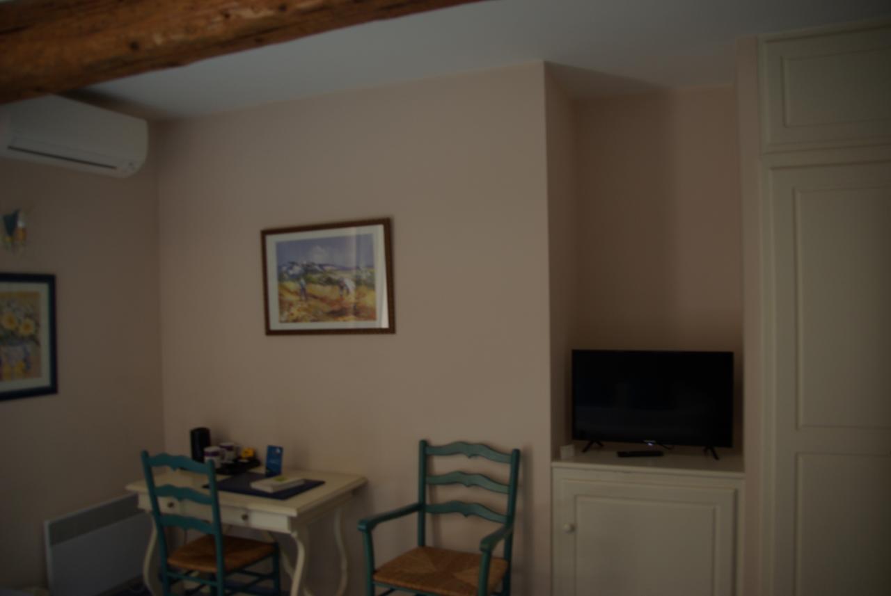 Hotel Logis La Bastide Des Monges