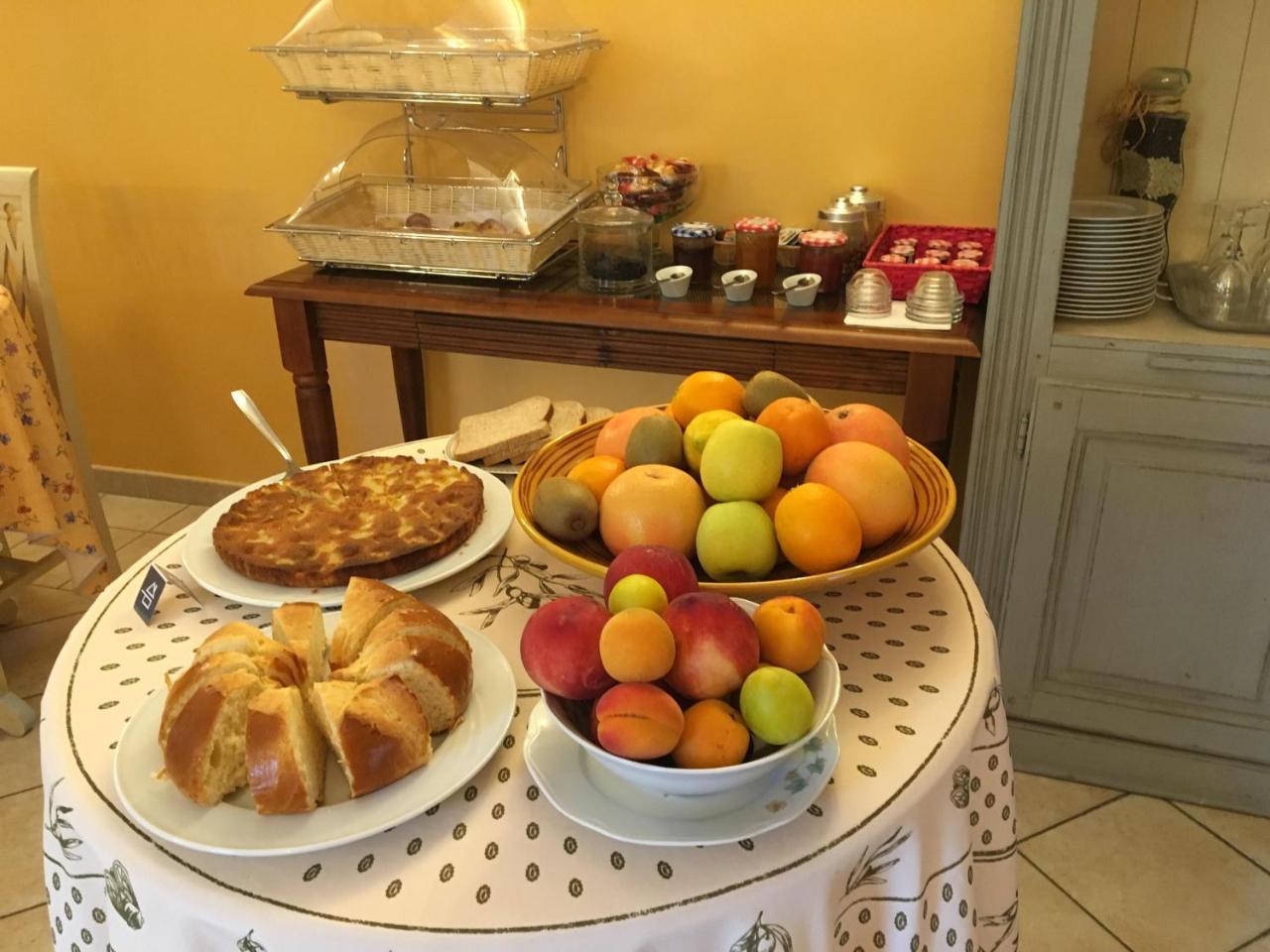 Hotel Logis La Bastide Des Monges